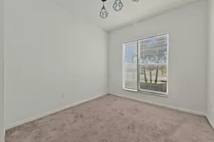 10751 SW Hensley St, Port Saint Lucie, FL 34987 - Photo 13