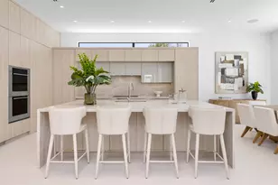 1051 NE 2nd Terrace, Boca Raton, FL 33432 - Photo 9