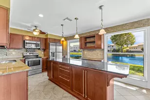 9118 Boca Gardens Pkwy, Boca Raton, FL 33496 - Photo 11