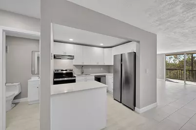 7000 NW 17th Street #420, Plantation, FL 33313 - Photo 7