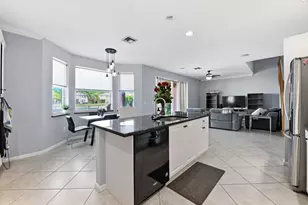 9709 Wyeth Ct, Wellington, FL 33414 - Photo 5