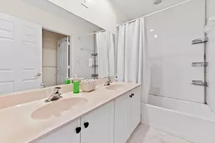 9709 Wyeth Ct, Wellington, FL 33414 - Photo 19