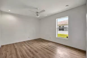 997 SW Eureka Ave, Port Saint Lucie, FL 34953 - Photo 5