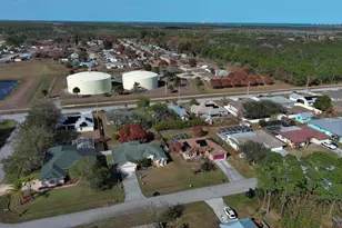 2417 SE Dogwood Ave, Port Saint Lucie, FL 34952 - Photo 47