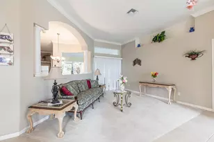 2417 SE Dogwood Ave, Port Saint Lucie, FL 34952 - Photo 9