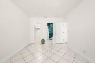 299 SW 7th St, Boca Raton, FL 33432 - Photo 15