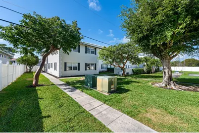 299 SW 7th Street #106, Boca Raton, FL 33432 - Photo 23