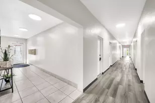 299 SW 7th St, Boca Raton, FL 33432 - Photo 3