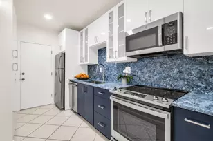 299 SW 7th St, Boca Raton, FL 33432 - Photo 1