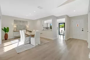 1472 Via Cameron, Jupiter, FL 33477 - Photo 11