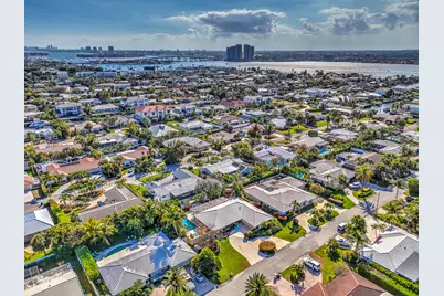 1191 Emerald Drive, Singer Island, FL 33404 - Photo 11