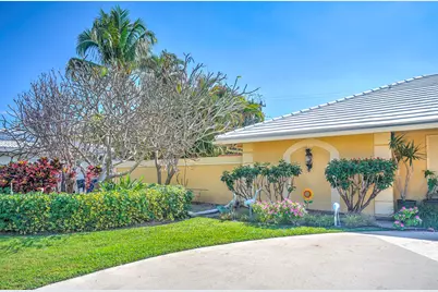 1191 Emerald Drive, Singer Island, FL 33404 - Photo 5