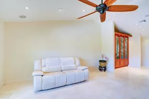 1191 Emerald Ln, Singer Island, FL 33404 - Photo 11