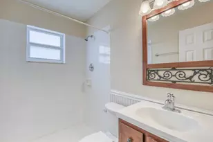 3578 Coconut Rd, Palm Springs, FL 33461 - Photo 9