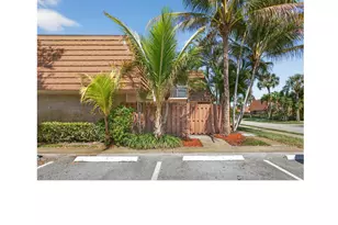 825 Center St, Jupiter, FL 33458 - Photo 1