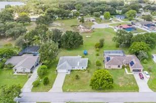 910 Liberty Ln, Auburndale, FL 33823 - Photo 11