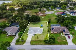 910 Liberty Ln, Auburndale, FL 33823 - Photo 3
