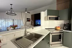 13266 St Tropez Cir, Palm Beach Gardens, FL 33410 - Photo 9