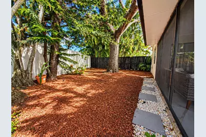 13266 Saint Tropez Circle, Palm Beach Gardens, FL 33410 - Photo 33