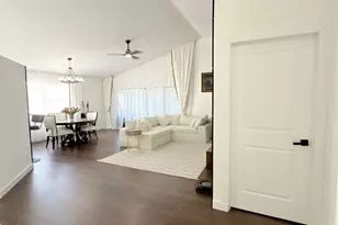 13266 St Tropez Cir, Palm Beach Gardens, FL 33410 - Photo 5