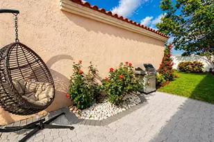 13266 St Tropez Cir, Palm Beach Gardens, FL 33410 - Photo 31