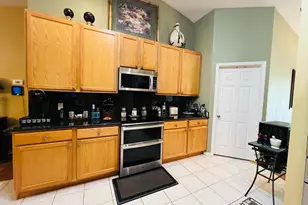 1658 SW Fortune Rd, Port Saint Lucie, FL 34953 - Photo 11