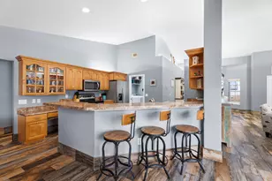 737 SW Dalton Cir, Port Saint Lucie, FL 34953 - Photo 9