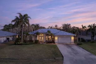 737 SW Dalton Cir, Port Saint Lucie, FL 34953 - Photo 3