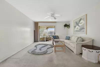 1 Golfs Edge F, West Palm Beach, FL 33417 - Photo 9