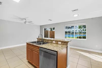6712 Old Farm Trail, Boynton Beach, FL 33437 - Photo 11