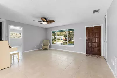 45 1st Court SW, Vero Beach, FL 32962 - Photo 9