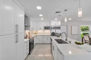 2846 NE 35th Ct, Lighthouse Point, FL 33064 - Photo 1