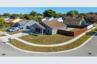 7937 Ridgewood Drive, Lake Worth, FL 33467 - Photo 39