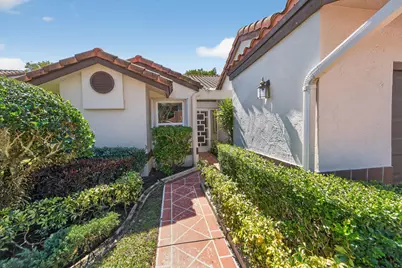 6045 Waldwick Circle, Delray Beach, FL 33484 - Photo 5