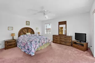 10279 N Circle Lake Dr, Boynton Beach, FL 33437 - Photo 19