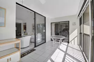 10279 N Circle Lake Dr, Boynton Beach, FL 33437 - Photo 29