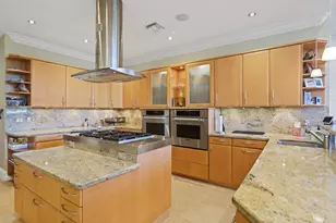 7355 Mandarin Dr, Boca Raton, FL 33433 - Photo 9