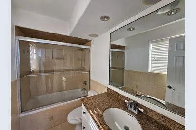 470 Executive Center Drive #2g, West Palm Beach, FL 33401 - Photo 9