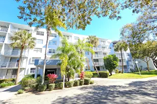 470 Executive Center Dr, West Palm Beach, FL 33401 - Photo 1