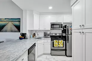 1008 Green Pine Blvd, West Palm Beach, FL 33409 - Photo 9