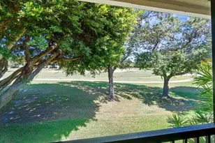 4 Stratford Dr E, Boynton Beach, FL 33436 - Photo 17