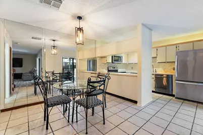 402 SE Castle Court, Port Saint Lucie, FL 34952 - Photo 13