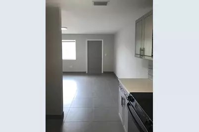 142 SW 8th Avenue #Apt B, Delray Beach, FL 33444 - Photo 5