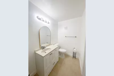 815 W Boynton Beach Boulevard #4-102, Boynton Beach, FL 33426 - Photo 13