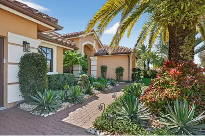 8080 Desmond Drive, Boynton Beach, FL 33472 - Photo 3