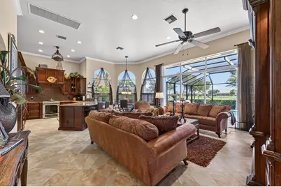 8080 Desmond Drive, Boynton Beach, FL 33472 - Photo 13