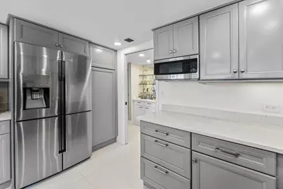 529 S Flagler Drive #8g, West Palm Beach, FL 33401 - Photo 9