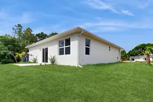 8526 102nd Ct, Vero Beach, FL 32967 - Photo 5