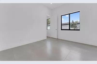 239 NE 11th Street, Delray Beach, FL 33444 - Photo 21