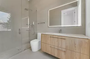 239 NE 11th St, Delray Beach, FL 33444 - Photo 23